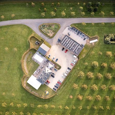 Domaine De La Noiseraie Rhisnes Exterior photo