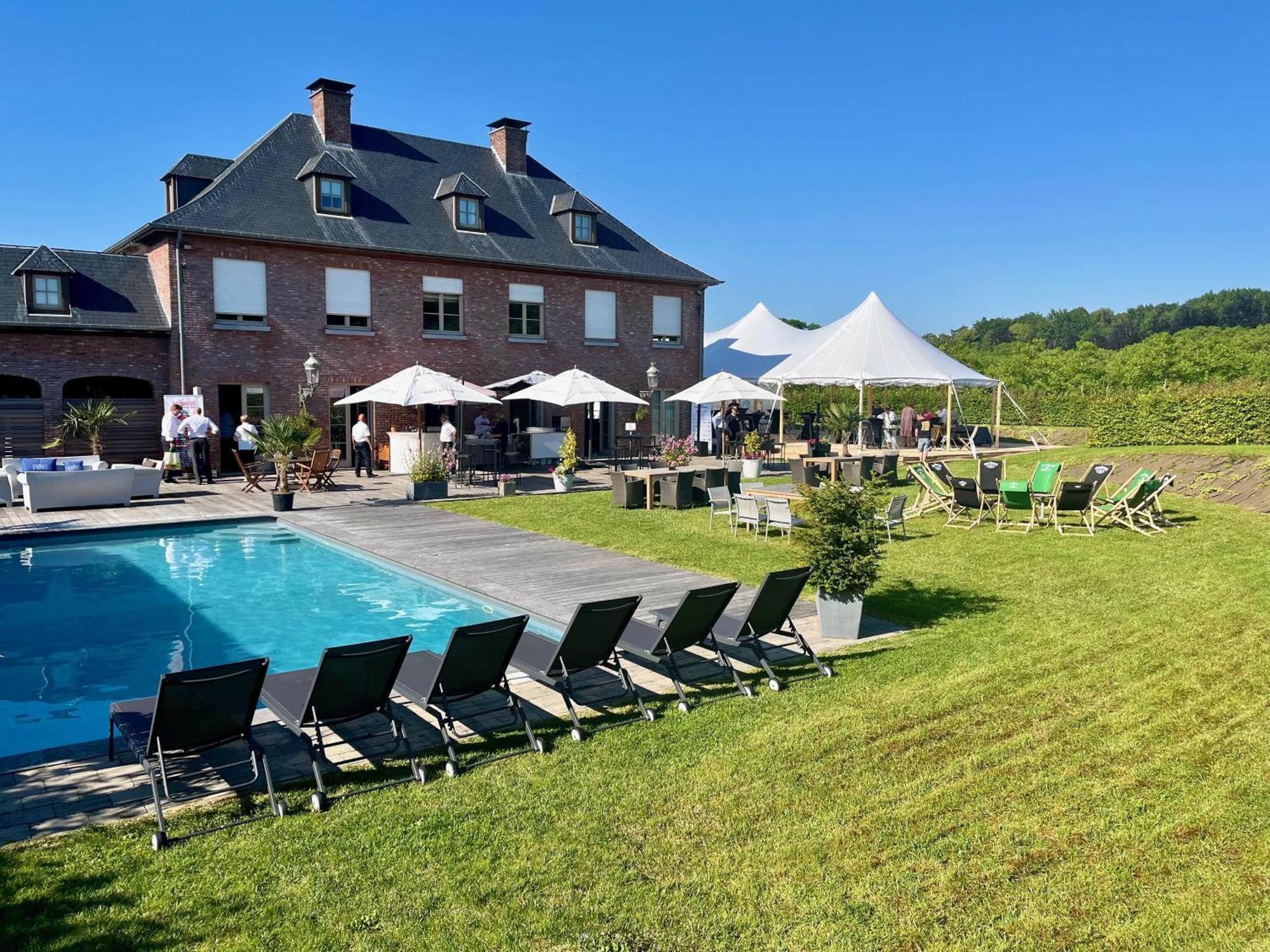 Domaine De La Noiseraie Rhisnes Exterior photo